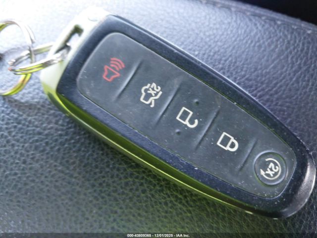 Ford Focus Titanium Image 16