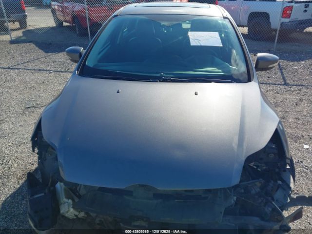 Ford Focus Titanium Image 15