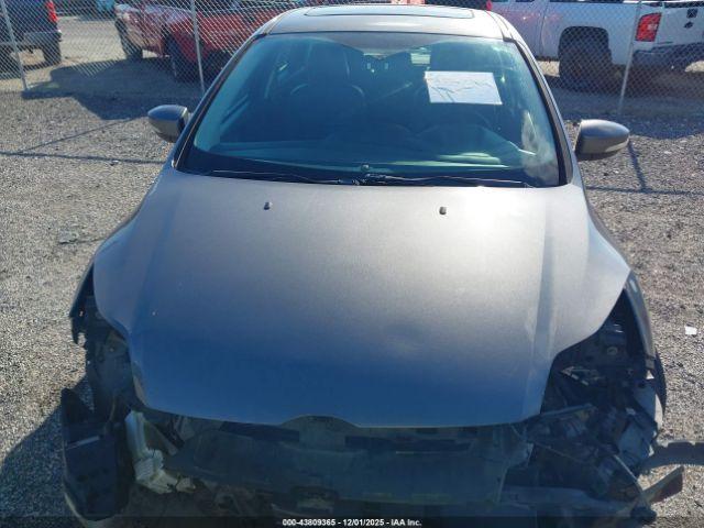 Ford Focus Titanium Image 15