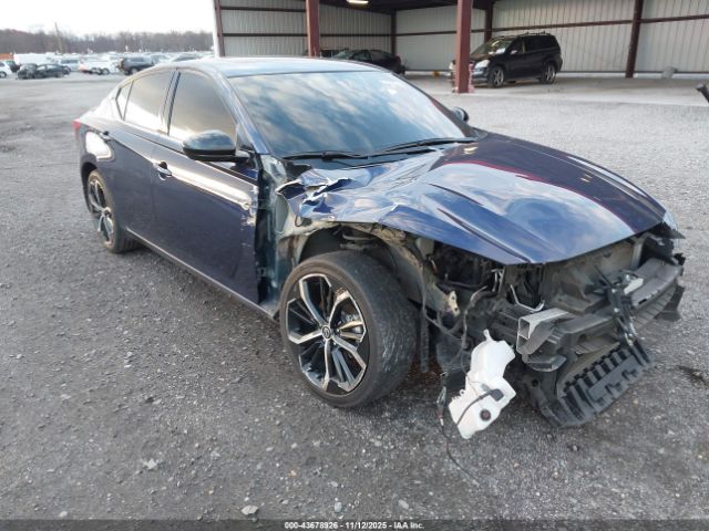 Nissan Altima Sr Fwd Image 1