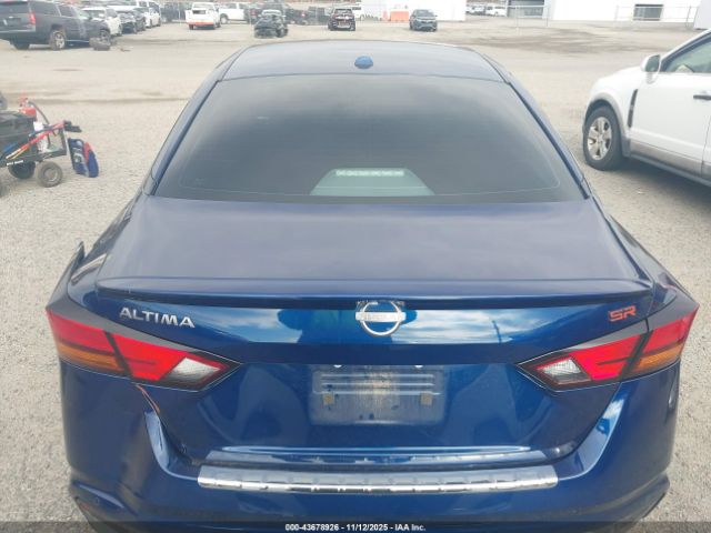 Nissan Altima Sr Fwd Image 17