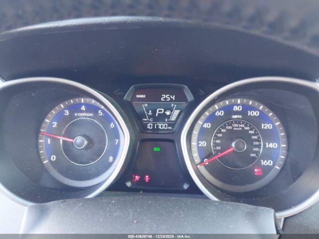 Hyundai ELANTRA Limited Image 9