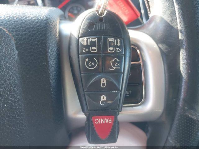 Dodge Grand Caravan Gt Image 16