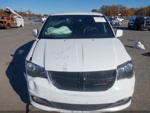 Dodge Grand Caravan Gt Image 2