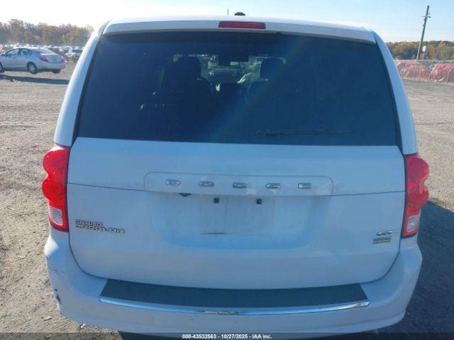 Dodge Grand Caravan Gt Image 3