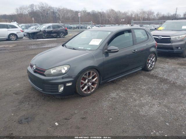 Volkswagen GTI 2-door Image 2