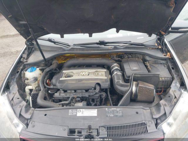 Volkswagen GTI 2-door Image 6