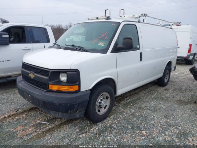 Chevrolet Express Work Van Image 5
