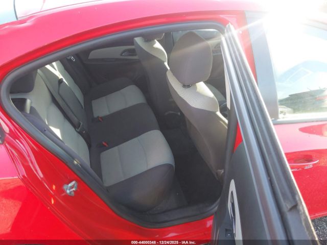 Chevrolet Cruze Ls Auto Image 10