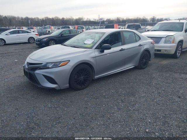 Toyota Camry Se Image 2