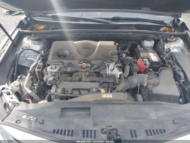 Toyota Camry Se Image 14