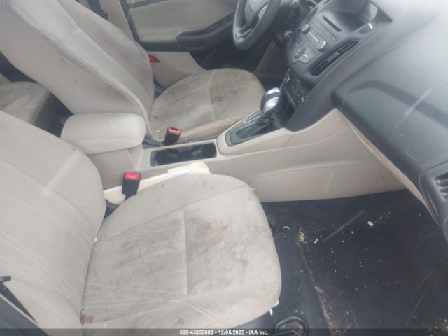 Ford Focus Se Image 6