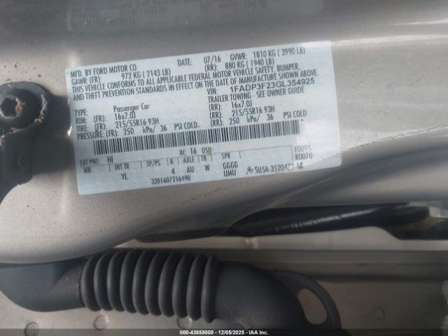 Ford Focus Se Image 8