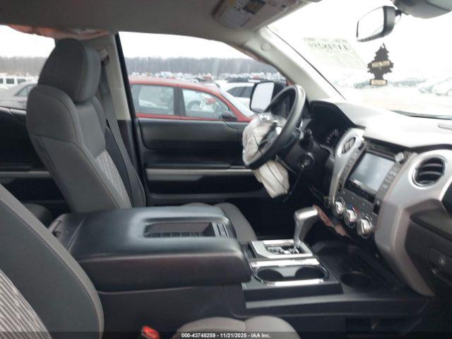 Toyota Tundra Sr5 5.7l V8 Image 11