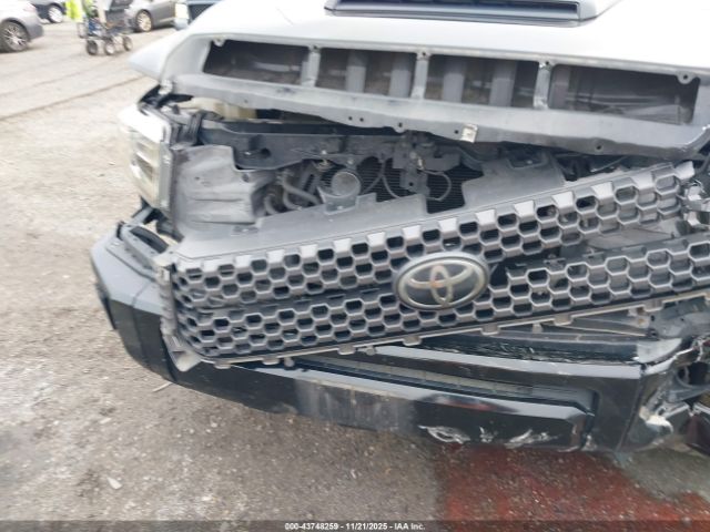 Toyota Tundra Sr5 5.7l V8 Image 3