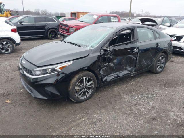 Kia Forte Lxs Image 3