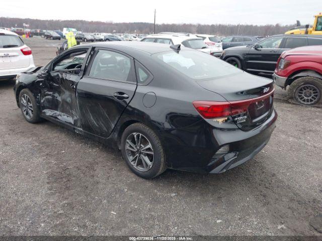 Kia Forte Lxs Image 5