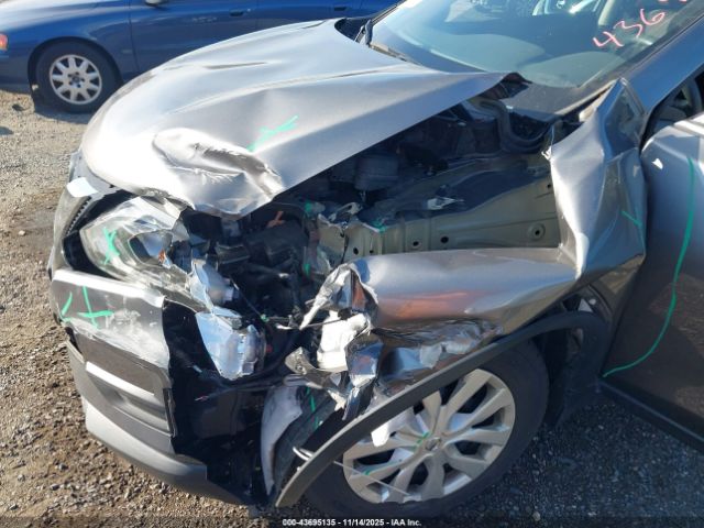 Nissan Rogue S Image 9