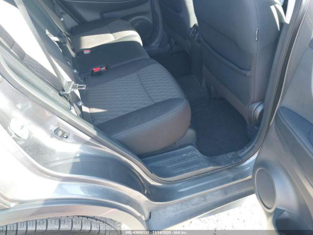 Nissan Rogue S Image 13