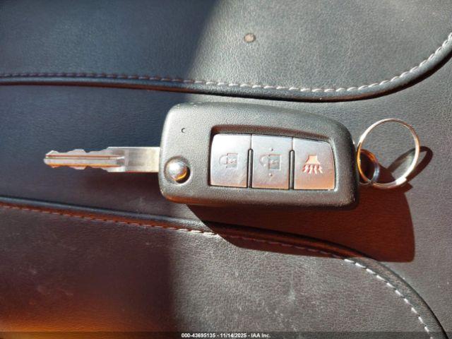 Nissan Rogue S Image 14