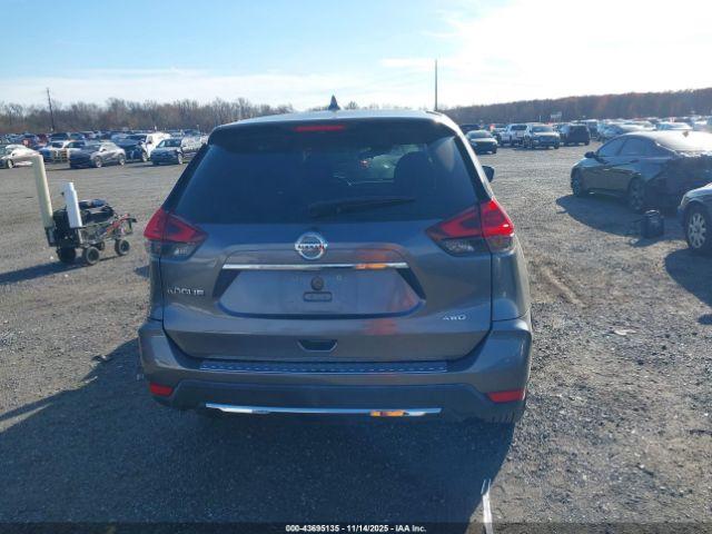 Nissan Rogue S Image 7