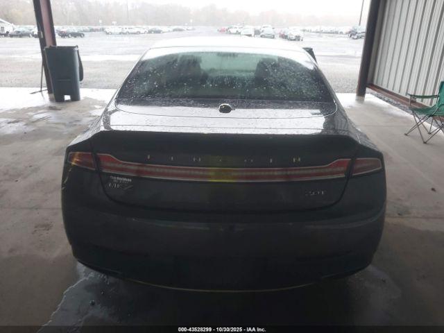 Lincoln MKZ Standard Image 15