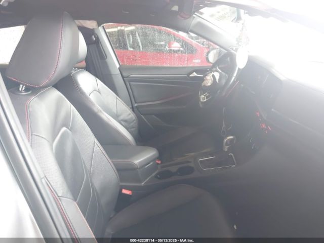 Volkswagen Jetta Image 9