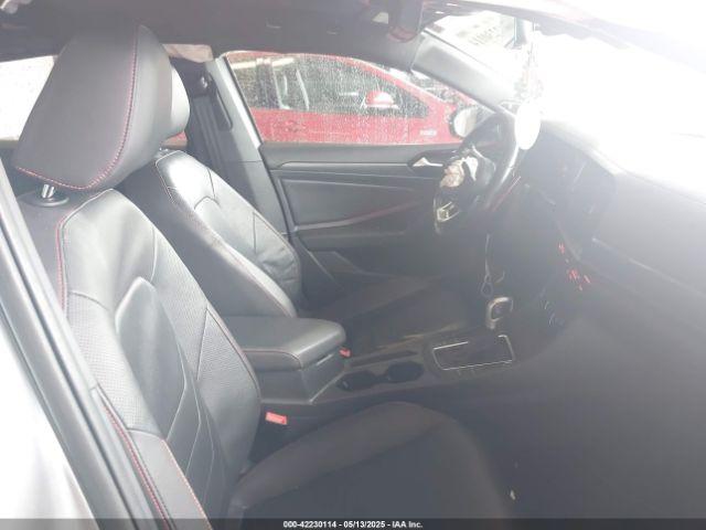 Volkswagen Jetta Image 9