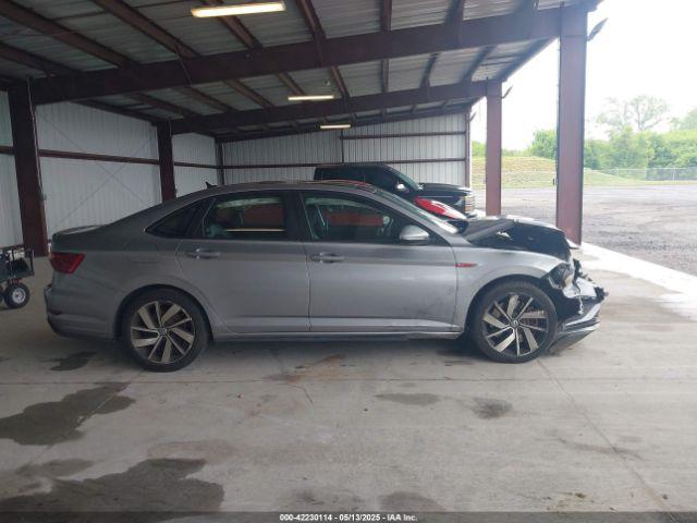 Volkswagen Jetta Image 2