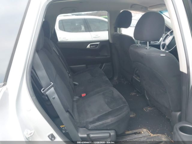 Nissan Pathfinder Sv Image 5