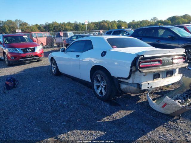 Dodge Challenger Sxt Image 10