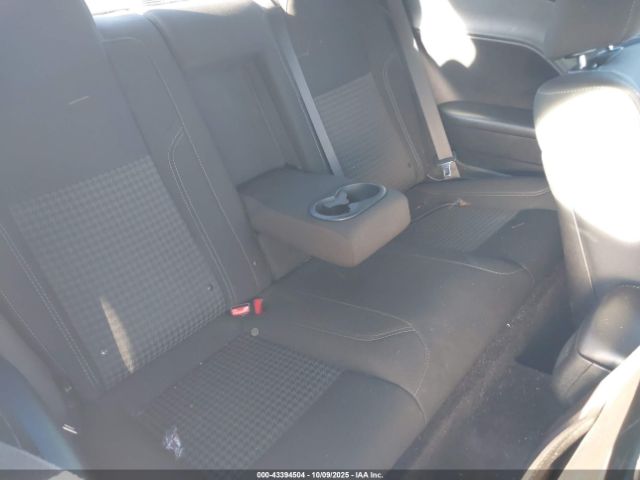 Dodge Challenger Sxt Image 3