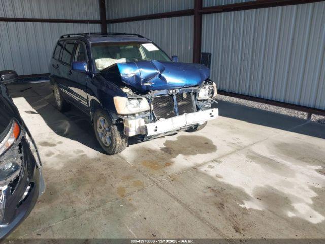  Salvage Toyota Highlander