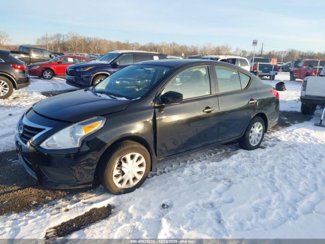 Nissan Versa 1.6 S Image 2
