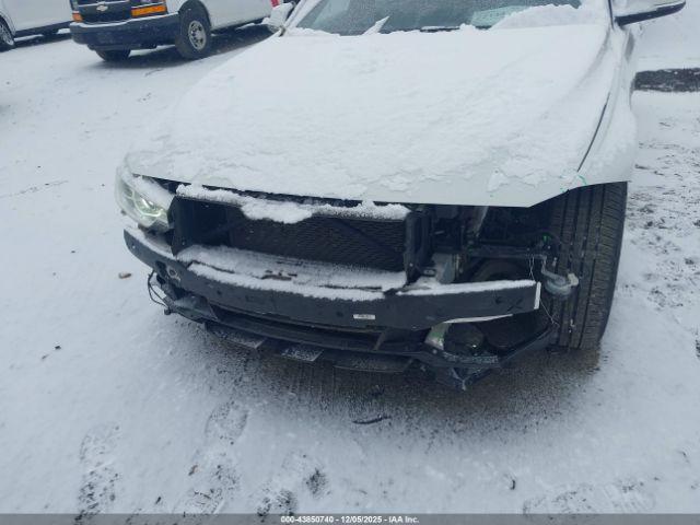 BMW 3 Series Xdrive Image 5