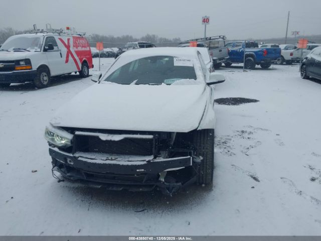 BMW 3 Series Xdrive Image 13