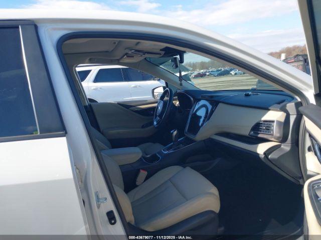 Subaru Legacy Limited Image 12