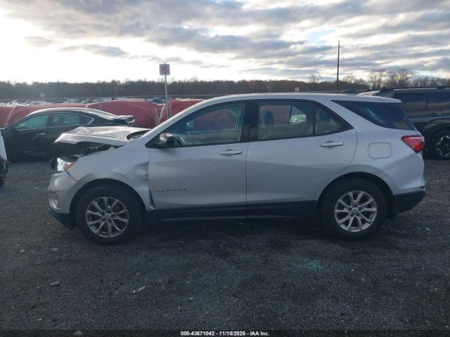 Chevrolet Equinox Ls Image 3