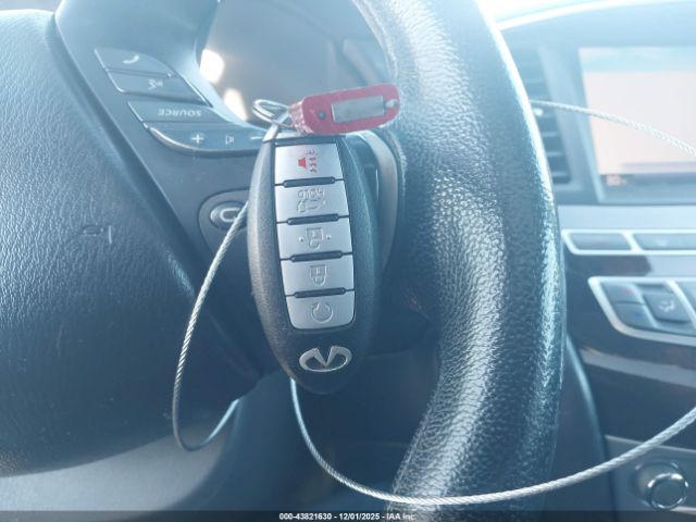 INFINITI JX35 Image 8