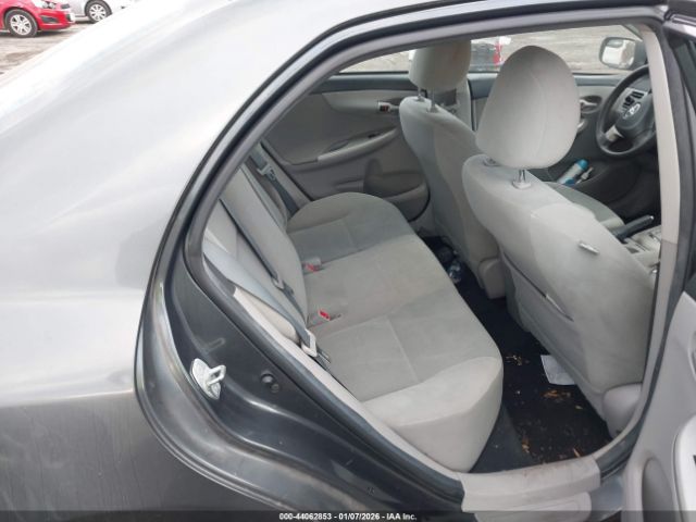 Toyota Corolla Le Image 11