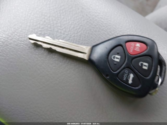 Toyota Corolla Le Image 9