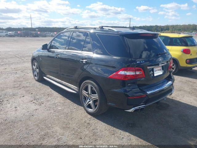 Mercedes-Benz M-Class 4matic Image 14