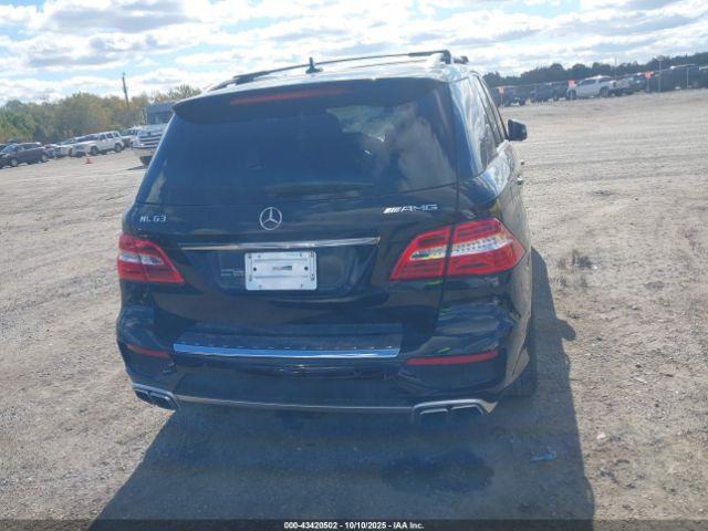 Mercedes-Benz M-Class 4matic Image 9