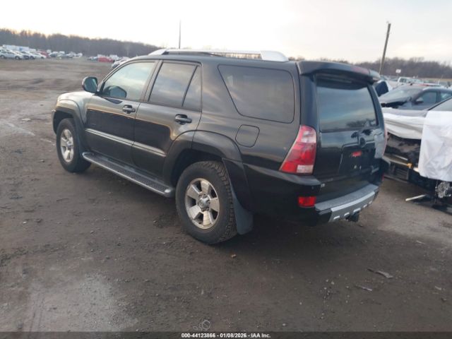 Toyota 4Runner Limited V6 Image 3