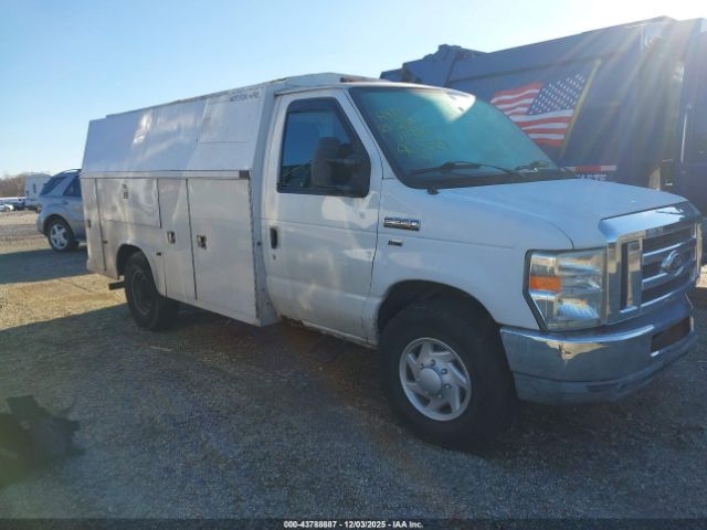 Ford E-350 Image 1