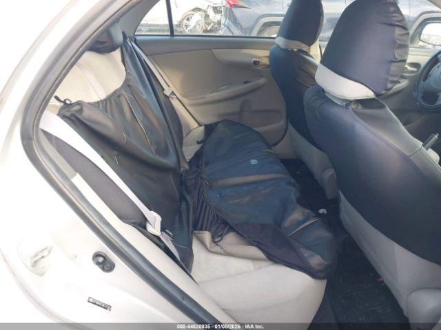 Toyota Corolla Le Image 8