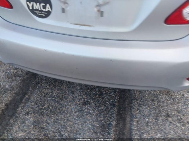 Toyota Corolla Le Image 11