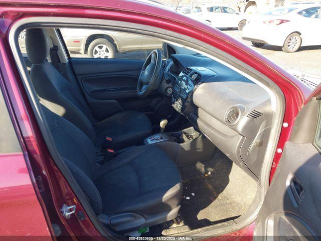 Mitsubishi Mirage Es Image 10