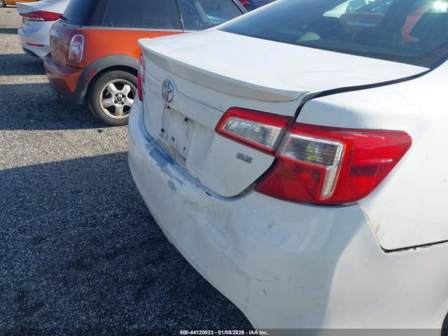 Toyota Camry Se Image 5