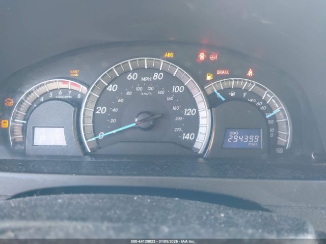 Toyota Camry Se Image 7